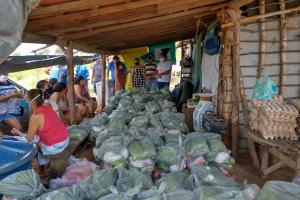Em ação de solidariedade, CPT e Rede Xique Xique entregam 70 cestas de alimentos a famílias de Assu, RN Em ação de solidariedade, CPT e Rede Xique Xique entregam 70 cestas de alimentos a famílias de Assu, RN