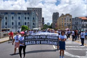 Famílias camponesas protestam no Recife contra ameaças de despejo e denunciam leilões de terras Famílias camponesas protestam no Recife contra ameaças de despejo e denunciam leilões de terras