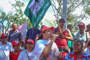 Maceió/AL: Camponesas, marisqueiras e sem teto se unem em manifestação relativa ao Dia Internacional da Mulher Maceió/AL: Camponesas, marisqueiras e sem teto se unem em manifestação relativa ao Dia Internacional da Mulher