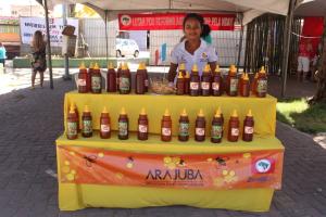 Mel agroecológico da Juventude Sem Terra é sucesso na 19ª Feira da Reforma Agrária em Maceió Mel agroecológico da Juventude Sem Terra é sucesso na 19ª Feira da Reforma Agrária em Maceió